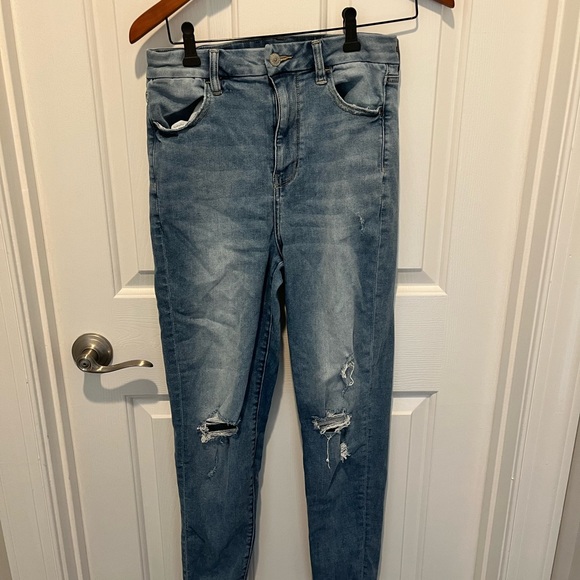 American Eagle Outfitters Denim - American Eagle Straight Leg Jeans Size 8 Regular